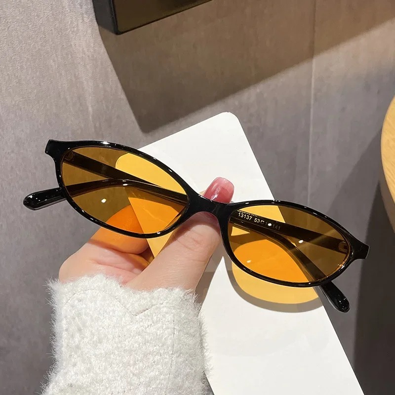 New Retro Sexy Cat Eye Sunglas - Men'S Fashion Model recensione e prezzo