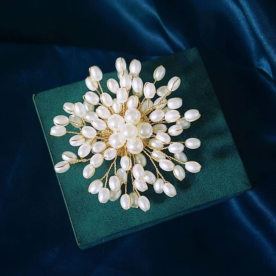Pearl Woven Flower Brooch For  - Men'S Fashion For Wedding recensione e prezzo