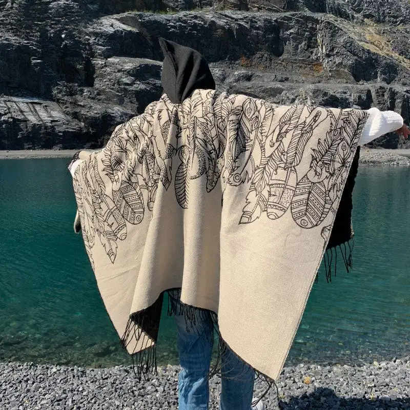 Vintage Tassel Cape Coat Fring - Mens Fashion Poncho recensione e prezzo